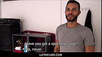 LatinCums.com - Hot Latino Jock Muscle Boy scopato dal produttore per Cash POV