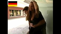 Deutsches Teen fickt in der Öffentlichkeit