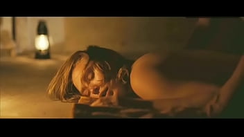 Elizabeth Olsen Sex from behind (Looped)
