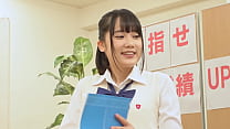https://bit.ly/33KBRbi  "No mires ... goteos de orina ..." Una chica de uniforme que no puede soportar el placer de la incontinencia en un baño estilo japonés y que un instructor le da diuréticos y afrodisíacos. [Part