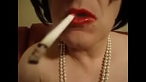 Cd Nikki крупным планом сексуально курит