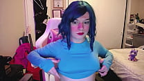 Trans girl flashes her tits