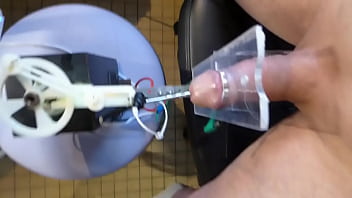 POV Zoom fucking cock electrode machine