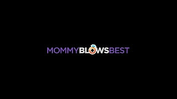 MommyBlowsBest - La nueva secretaria rubia vuelve a trabajar en mi polla