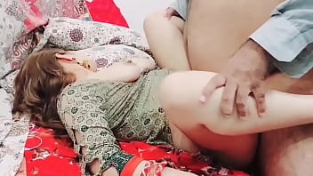 Sexo real indiano Bhabhi com corretor de imóveis com voz clara em hindi falando sujo