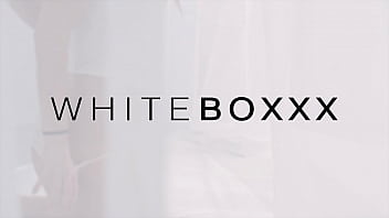 WHITEBOXXX - (Casey A, Ricky Rascal) - Красивая юная блондинка получает умопомрачительный страстный трах от своего любовника с большим членом - Полная сцена