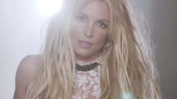 Britney bateu