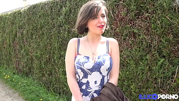 19 year old Elena gets anal fucked in her parents garden