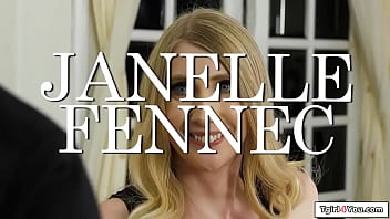 Tgirl4You.com - Peituda travesti Janelle Fennec anal escareado