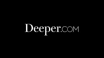 Deeper.Hippy Kelsi Monroe mostra ao empresário a vida selvagem