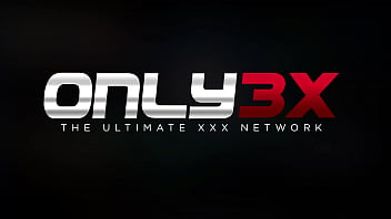 Only3x (Only3X Network) traz para você - Andy San Dimas em roupa de couro excêntrica, com os dois buracos cheios de pau grande - 10