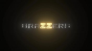 Hipster Queens Clown Boys für Klicks – Gianna Dior, Eliza Ibarra / Brazzers / Stream voll von www.brazzers.promo/que