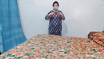 Chica punjabi mostrando grandes tetas
