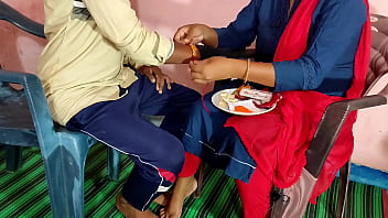 Rakhi 2022: Indian XXX На Ракшабандхане сестра попросила у брата большой член в подарок для ее киски