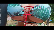 BigBustyStar が彼女の新しい 12 インチのブラック ゴールド John Thomas Toys® GODZILLA ディルドを発表