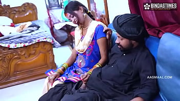 Une étudiante indienne de 19 ans baise incroyable avec un chauffeur de camion de sexe Desi - Full Hindi