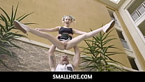 SmallHoe-Tiny Giovane donna bionda scopata dall'allenatore per un posto nella squadra - Coco Lovelock