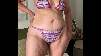 Bikini cazzo nonna