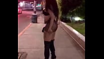 Мексиканская проститутка показывает свою задницу на публике 5536650122