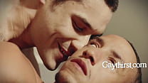 Un étalon gay hésitant cède à la tentation au camp de conversion - Andrew Miller, Jimmy West