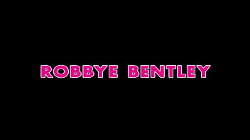 Robbye Bentley Is A MILF That Loves Cock