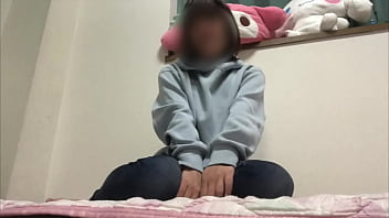[Amateur] A cute girl ◯ student who masturbates from Himada to her pussy.