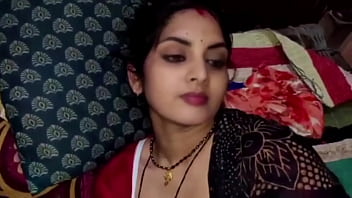 Индийская красивая девушка занимается сексом со своим слугой за спиной мужа в полночь
