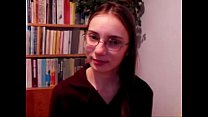 Молодая польская юная девушка из Польши обожает домашний трах в любительском видео