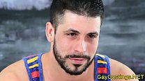 Maromo español chupa polla en gaycastings